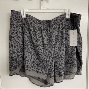 Athleta Printed Mesh Racer Run Short 4”